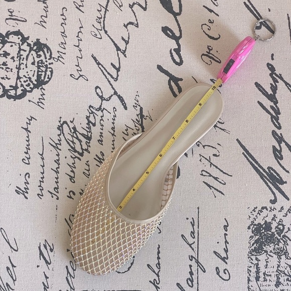 Reformation Melly Flat Mesh Jelly Mule in Fawn Rhinestone Mesh Size 8 / 7.5 - Picture 16 of 16